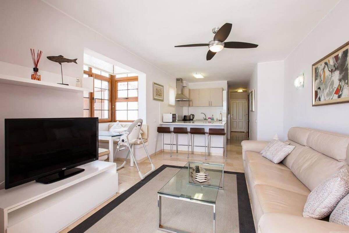 2 Bedroom Apartment For 4 People In Tenerife Costa Adeje  Extérieur photo